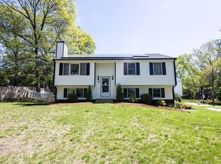 9 3rd Ave, Bellingham, MA 02019