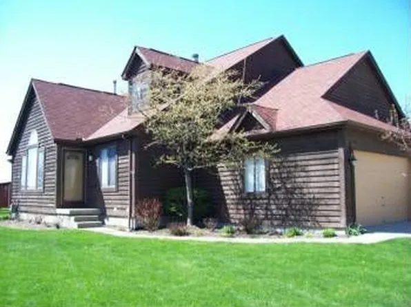 898 Arboretum Cir, Sagamore Hills, OH 44067
