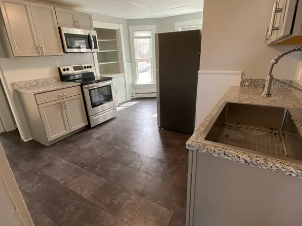 124 Alfred St #301, Biddeford, ME 04005