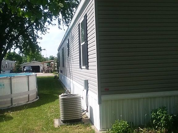 3rd image of 120 Manor Hill Dr