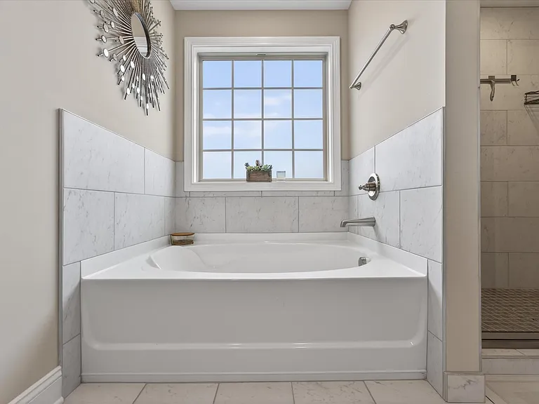 2361 Bridgeport Way — Photo 22