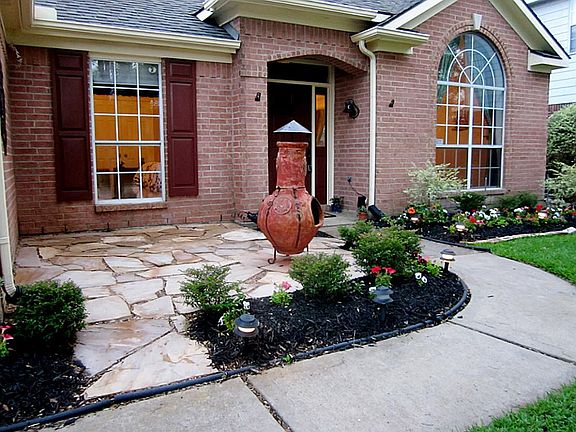 2nd image of 1107 Alexandria Ct