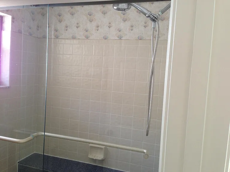347 Pembroke Ln — Photo 14