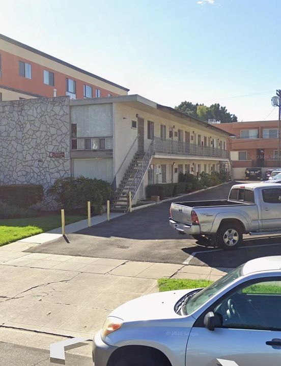 1st image of 11126 Huston St APT 4