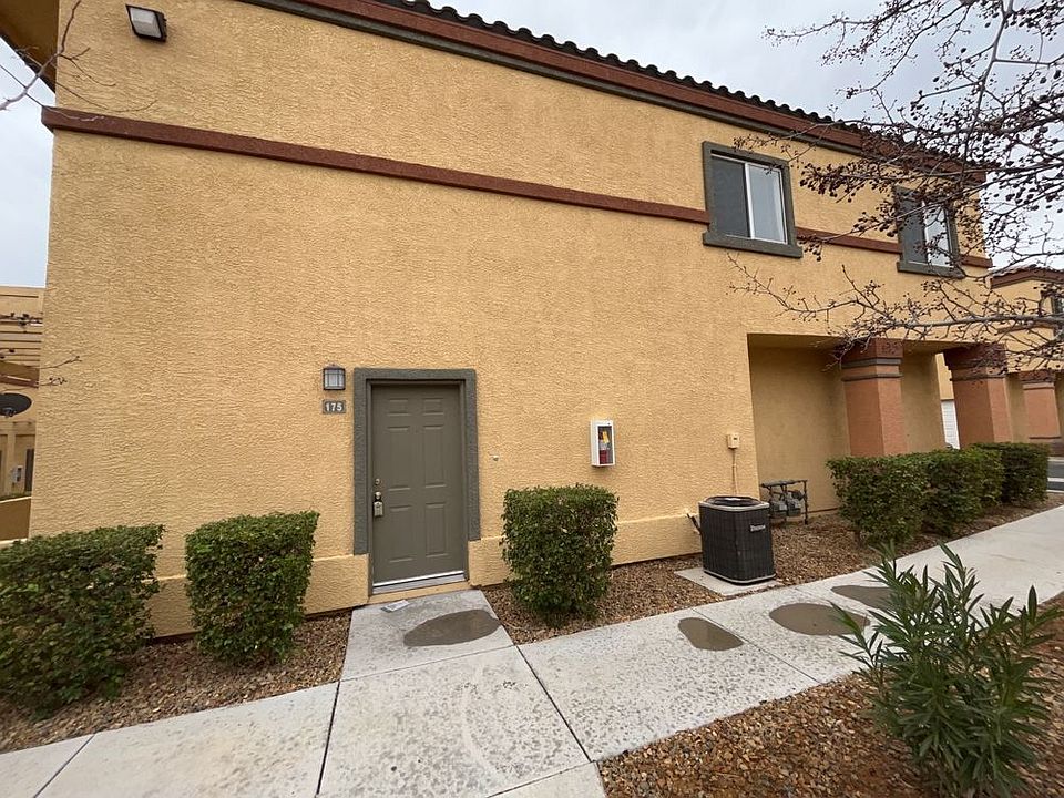 2nd image of 4915 E Russell Rd APT 175