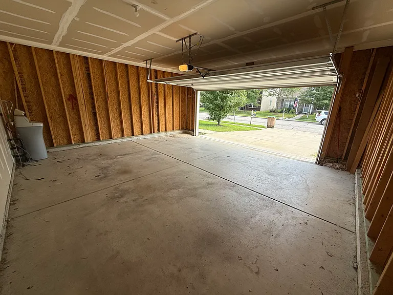 2034 Shadow Creek Blvd — Photo 24