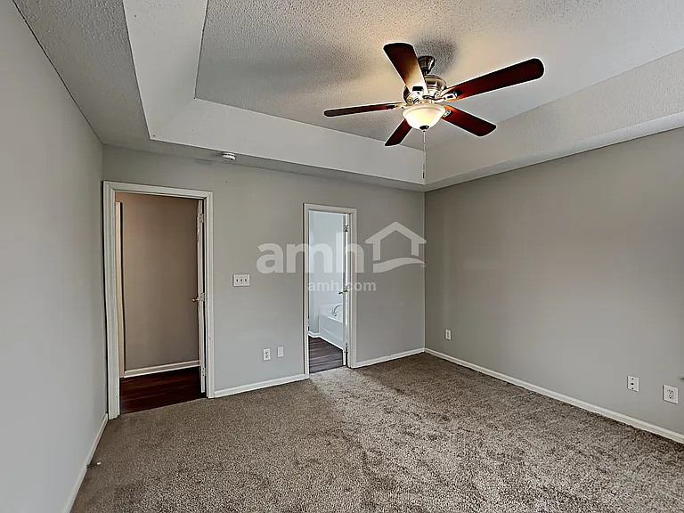 1020 Ridgefield Cir — Photo 11