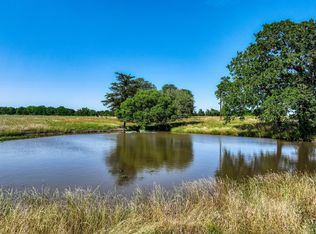 8101 Parkisons Ln, Brenham, TX 77833