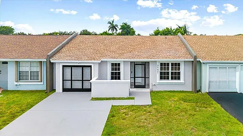 5540 Lakewood Cir S #F Photo 1