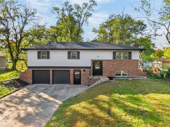 11144 N Kenwood Ave, Kansas City, MO 64155