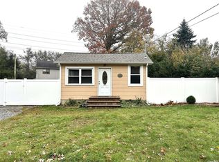 438 N Country Rd, Miller Place, NY 11764