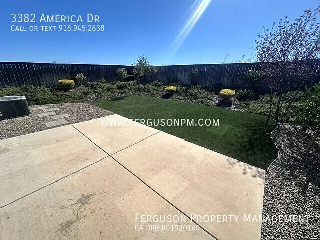 3382 America Dr — Photo 17