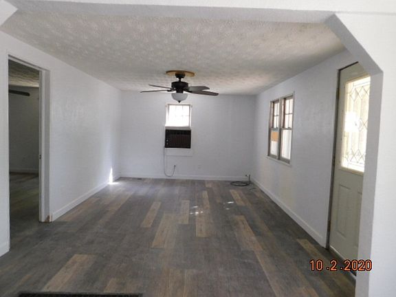 3rd image of 507 E 11th St