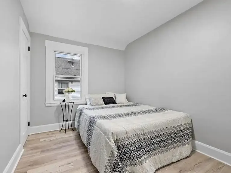 214 Greene St — Photo 7