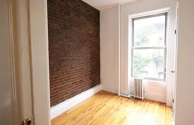 Rented by LJ Sloane Management | media 17