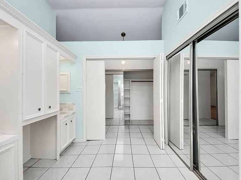 15614 Barbarossa Dr — Photo 30