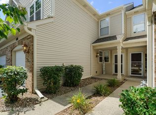 1438 Doolittle Ln, Grayslake, IL