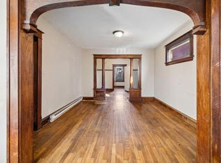 855 4th St E, Saint Paul, MN 55106