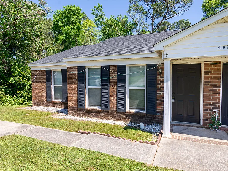 433 Evans Mill Dr #B — Photo 3