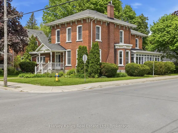 18 Centre St, Prince Edward County, ON K0K 2T0
