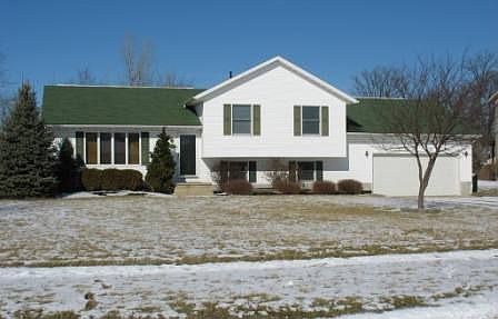 1st image of 930 Glenview Dr
