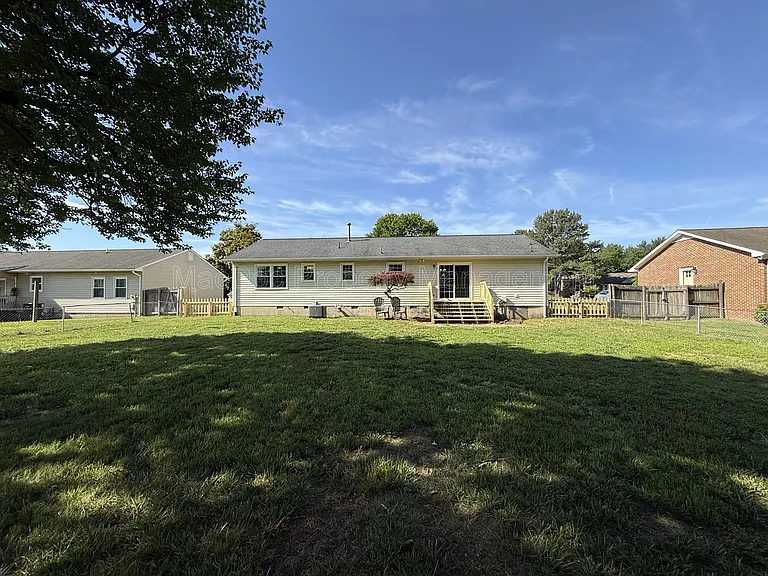 1225 Dewberry Dr — Photo 30