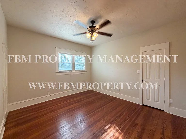 604 W Knox St — Photo 18