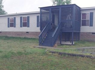 70 Blanks Ln, Emporia, VA 23847