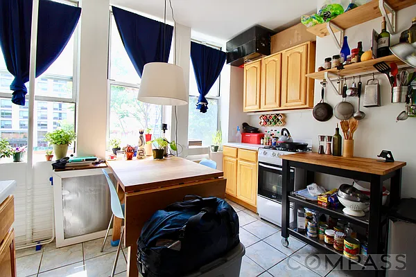 Rented by Compass | media 5