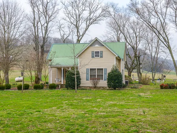 439 Chicken Creek Rd, Frankewing, TN 38459