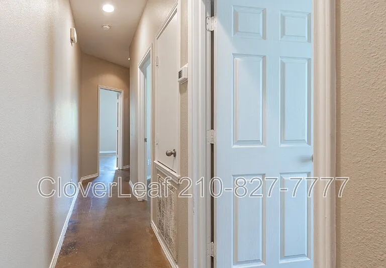 5718 Golf Hts #2 — Photo 10