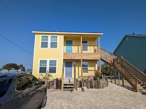 1731 S Verne St #A, Rockport, TX 78382