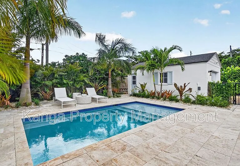236 Greymon Dr — Photo 1