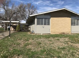1518 SW 70th St, Topeka, KS 66619