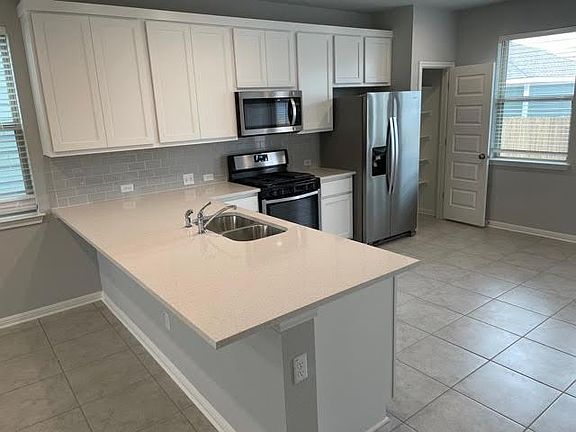 5th image of 2029 Arendale Dr