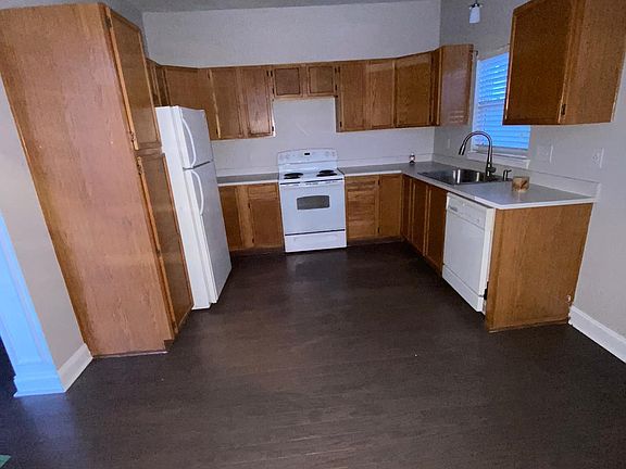 3rd image of 6901 Ayrshire Glen Pl