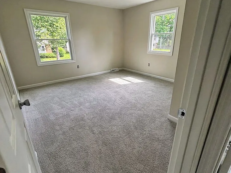 5 Firethorn Ct — Photo 12