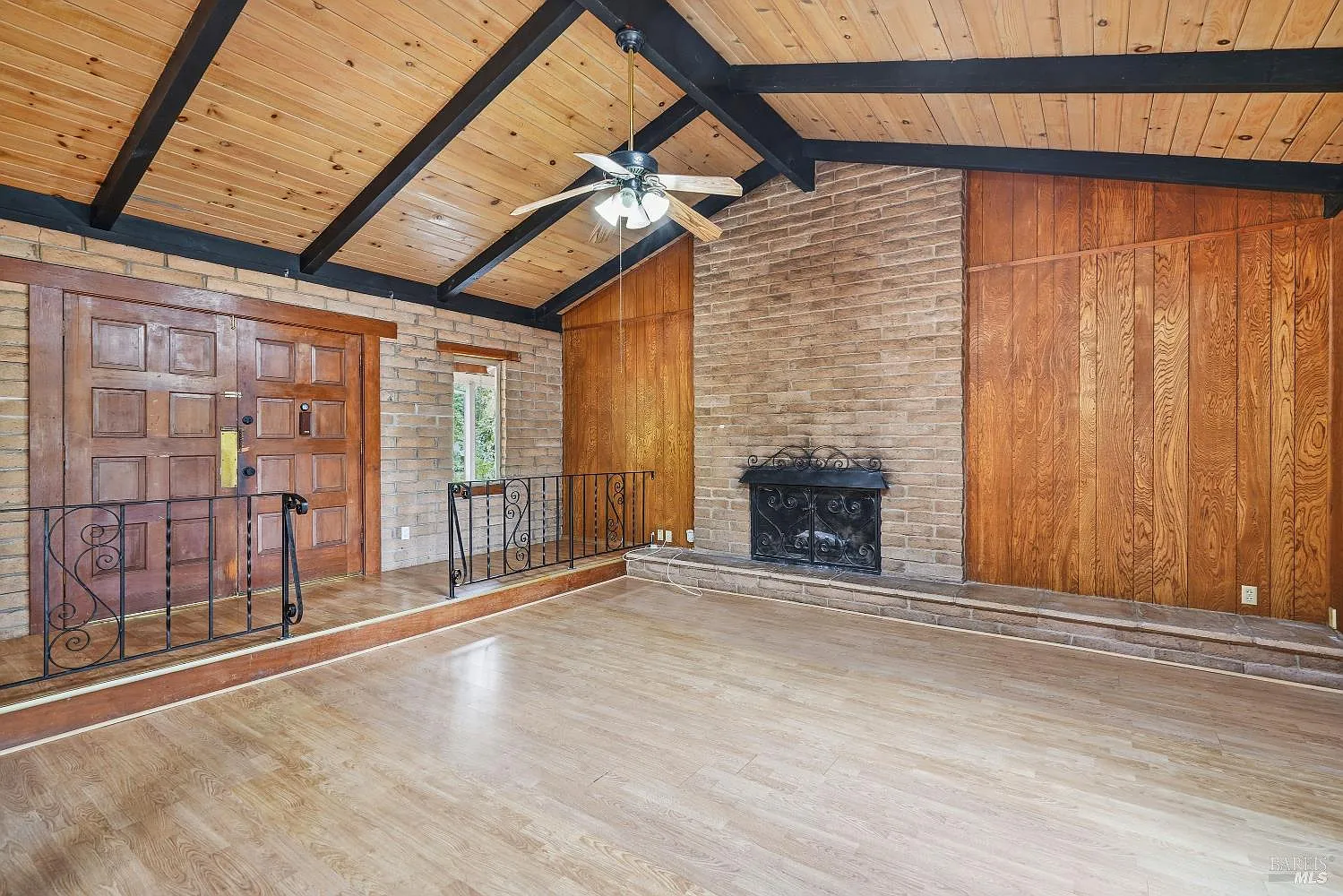 19229 Orange Avenue - Photo 6
