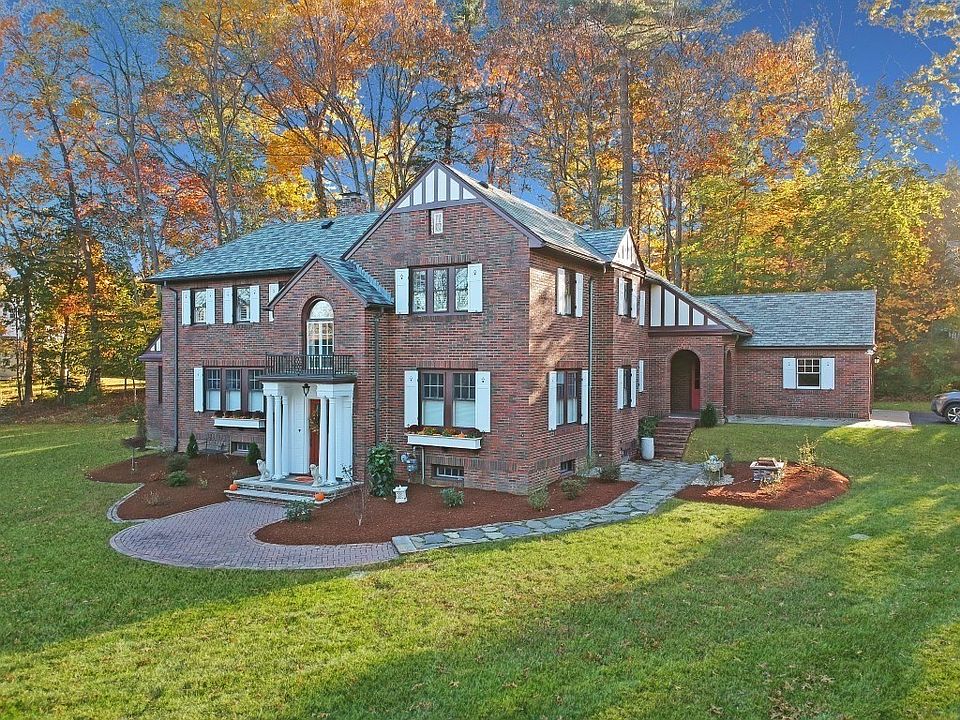 1st image of 6 Estes St