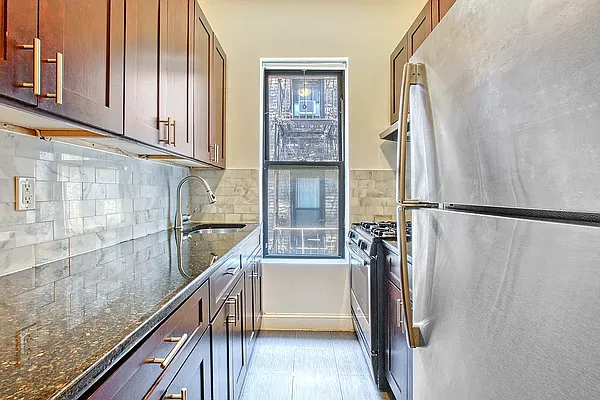 Rented by Douglas Elliman | media 14