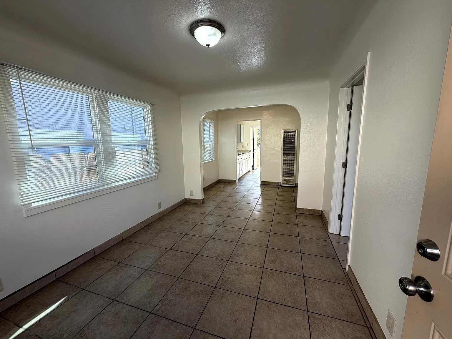 906 Del Monte Avenue - 1 — Photo 4