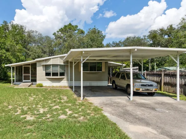 108 Orient St, Interlachen, FL 32148