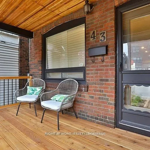 43 Kingston Rd — Photo 2