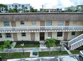 1204 S Lake Drive E #3, Lantana, FL 33462