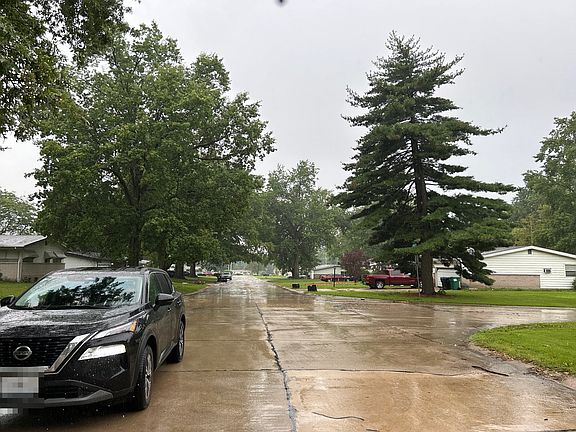 4th image of 10801 Linnell Dr