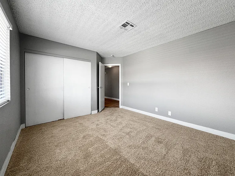 6743 W Charleston Blvd #4 — Photo 27