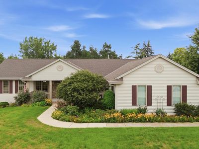 4820 W Alesci DRIVE, Franklin, WI, 53132