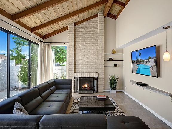 3rd image of 2263 E Miramonte Cir #A