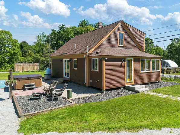 402 Waldoboro Road, Friendship, ME 04547