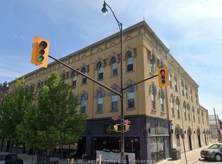 17 Brock St W #204, Tillsonburg, ON N4G 2A3